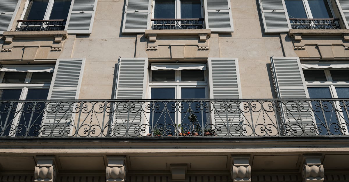 discover the apartment concierge service, personalized assistance for your residential needs. enjoy impeccable daily management, service booking, and a unique living experience with complete peace of mind.