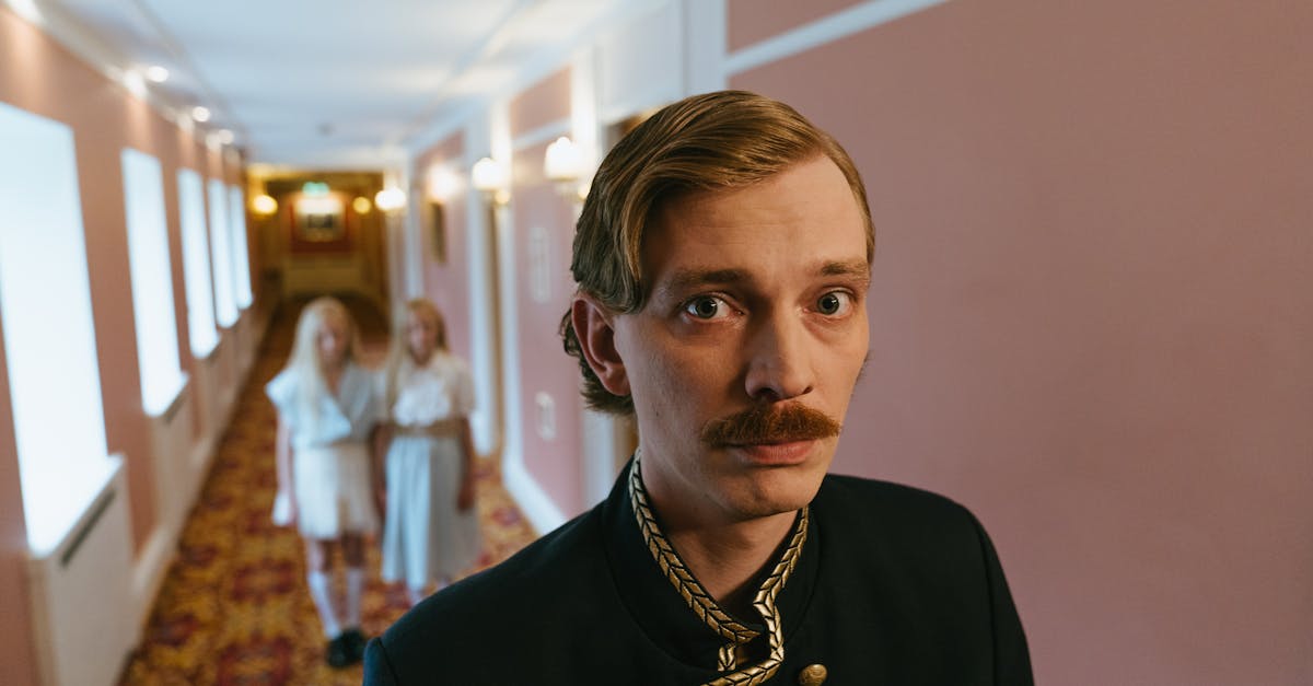 discover the services of a professional concierge who simplifies your daily life by handling all your requests, whether it’s reservations, event organization, or time management. enjoy a tailored experience and let an expert pamper you dedicated to your comfort.