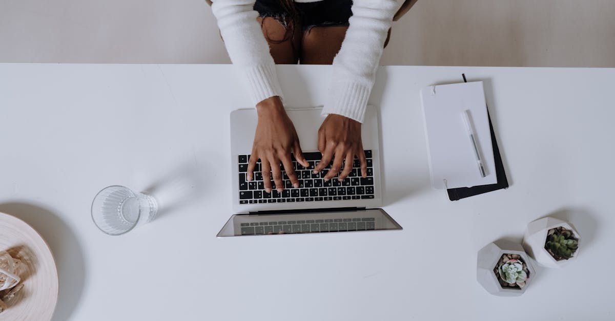 discover our apartment concierge service, dedicated to enhancing your living experience. enjoy personalized assistance for all your requests, whether it's reservations, maintenance, or daily services. simplify your daily life with our team at your service.