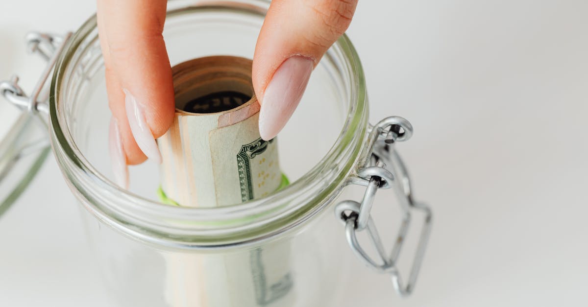 découvrez tout ce qu'il faut savoir sur le dépôt de garantie : définition, fonctionnement, législation et conseils pratiques pour protéger votre investissement immobilier.