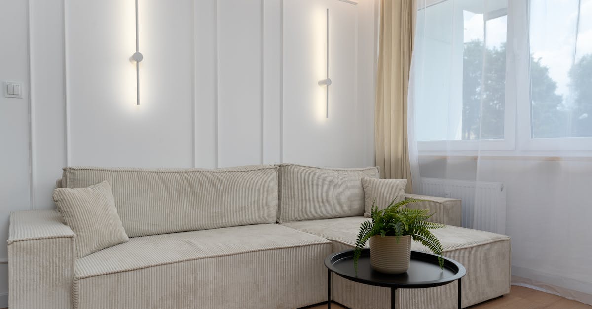 discover our apartment concierge service, dedicated to simplifying your daily life. enjoy tailored assistance for your everyday needs, from delivery management to event organization, while benefiting from a premium living experience in your residence.
