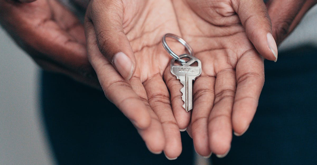 Discover our apartment management services, including rental, maintenance, and tenant relations, to maximize the profitability of your real estate investment.