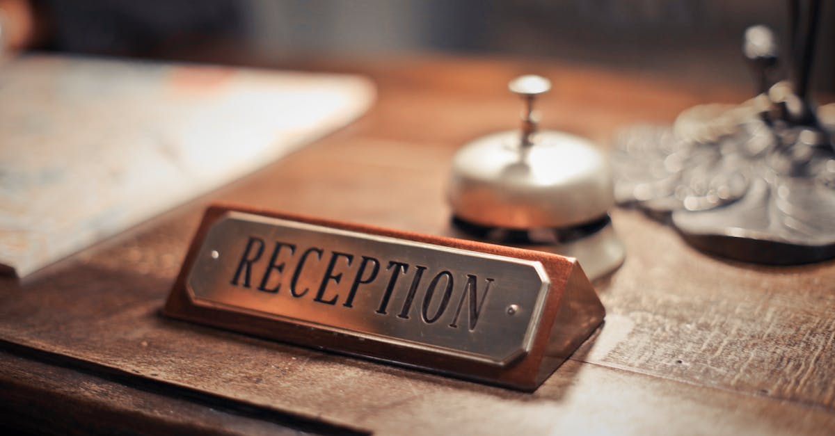 découvrez nos services de concierge personnalisés qui facilitent votre quotidien. que ce soit pour des réservations, des courses ou des conseils, notre équipe dédiée est là pour répondre à tous vos besoins et vous offrir une expérience sur mesure.