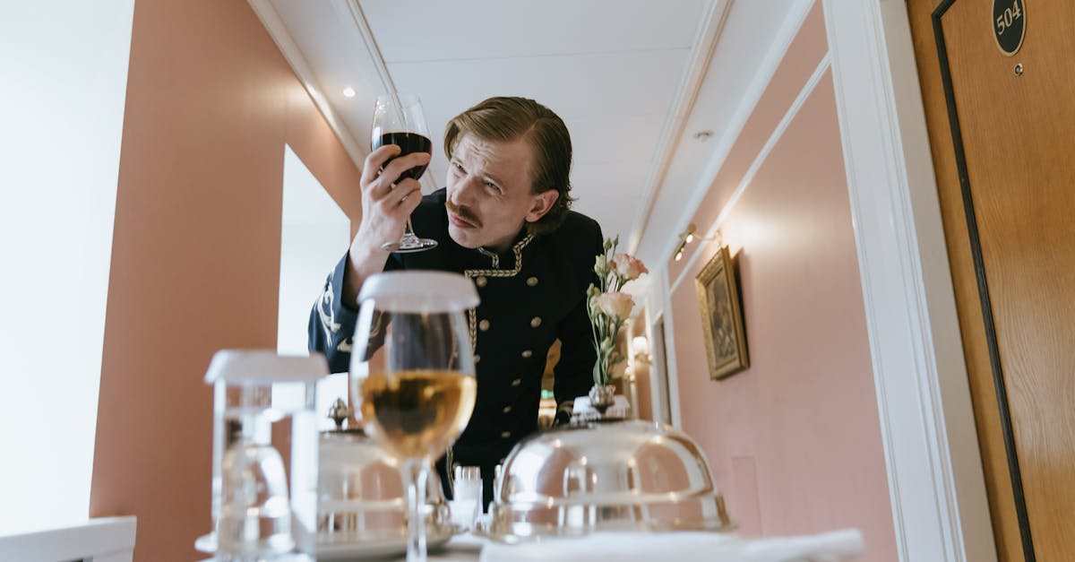 discover our high-end concierge services, designed to simplify your daily life. Whether for bookings, event organization, or managing your personal tasks, our team is at your disposal to meet all your needs. Enjoy a tailored experience with our professional concierge.