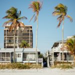 découvrez tout ce que vous devez savoir sur les rendements locatifs, une mesure essentielle pour investir judicieusement dans l'immobilier. apprenez comment calculer vos rendements, les facteurs à considérer et comment maximiser vos profits locatifs.